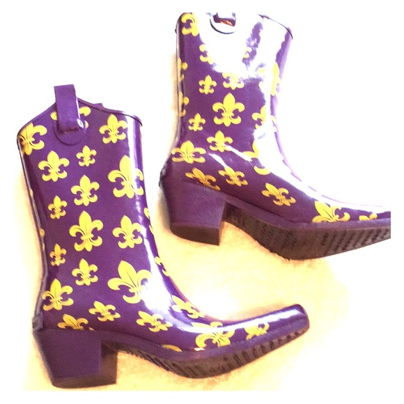 fleur de lis rain boots